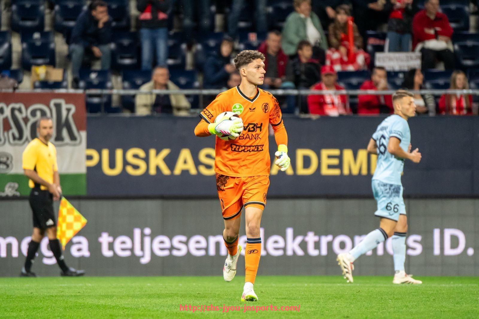 jiuyou九游娱乐-拜仁成为德甲球队队员的优势分析